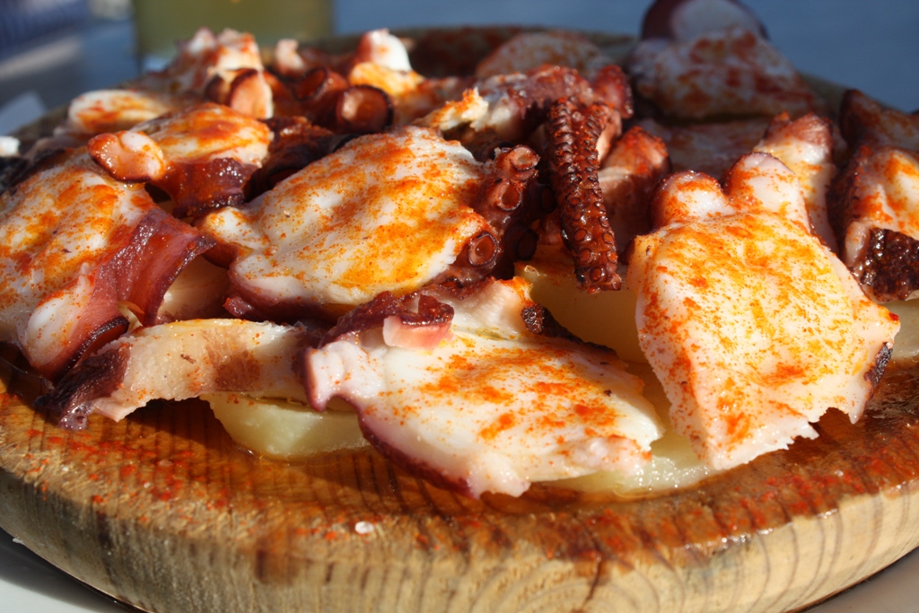 Pulpo_a_la_gallega_-_jlastras.jpg