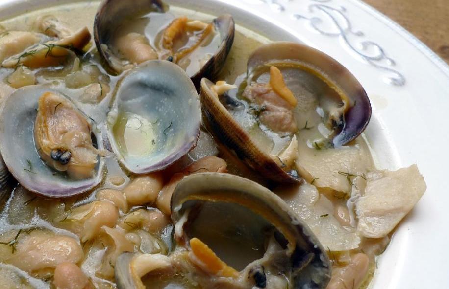 Fèves avec Palourdes et Boletus