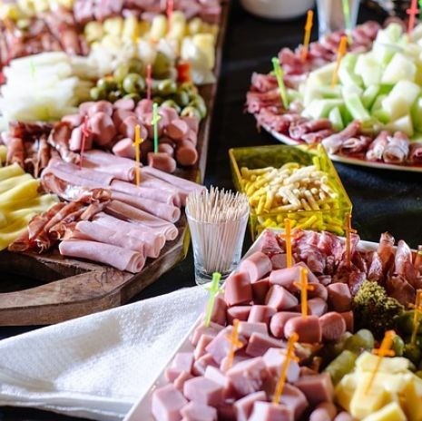 Jambon de dinde affiné, une délicieuse alternative pour les amateurs de viande plus saine