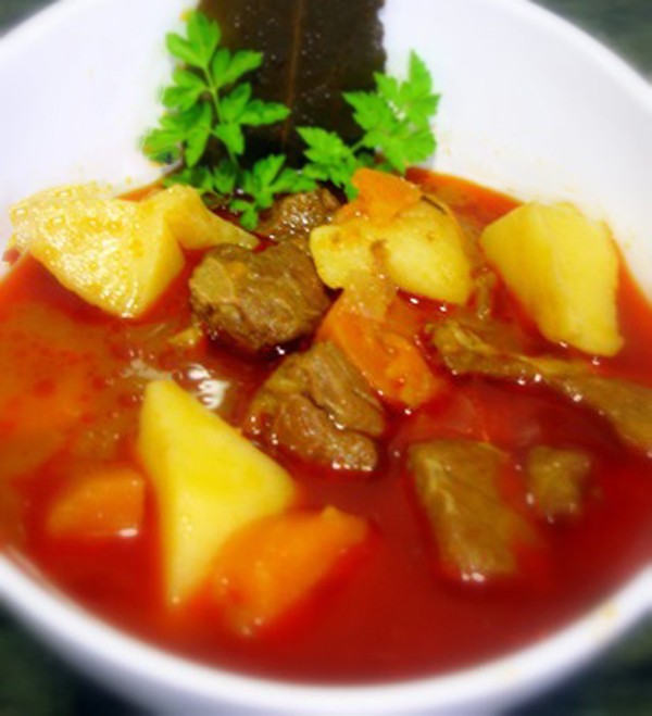 Estofado de carne con Patatas y Zanahorias